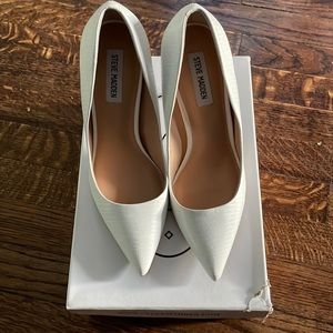 Steve Madden pumps
